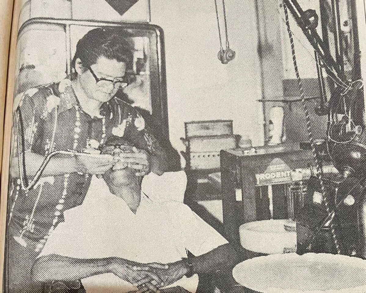 Tukang gigi Tionghoa/Majalah Tempo