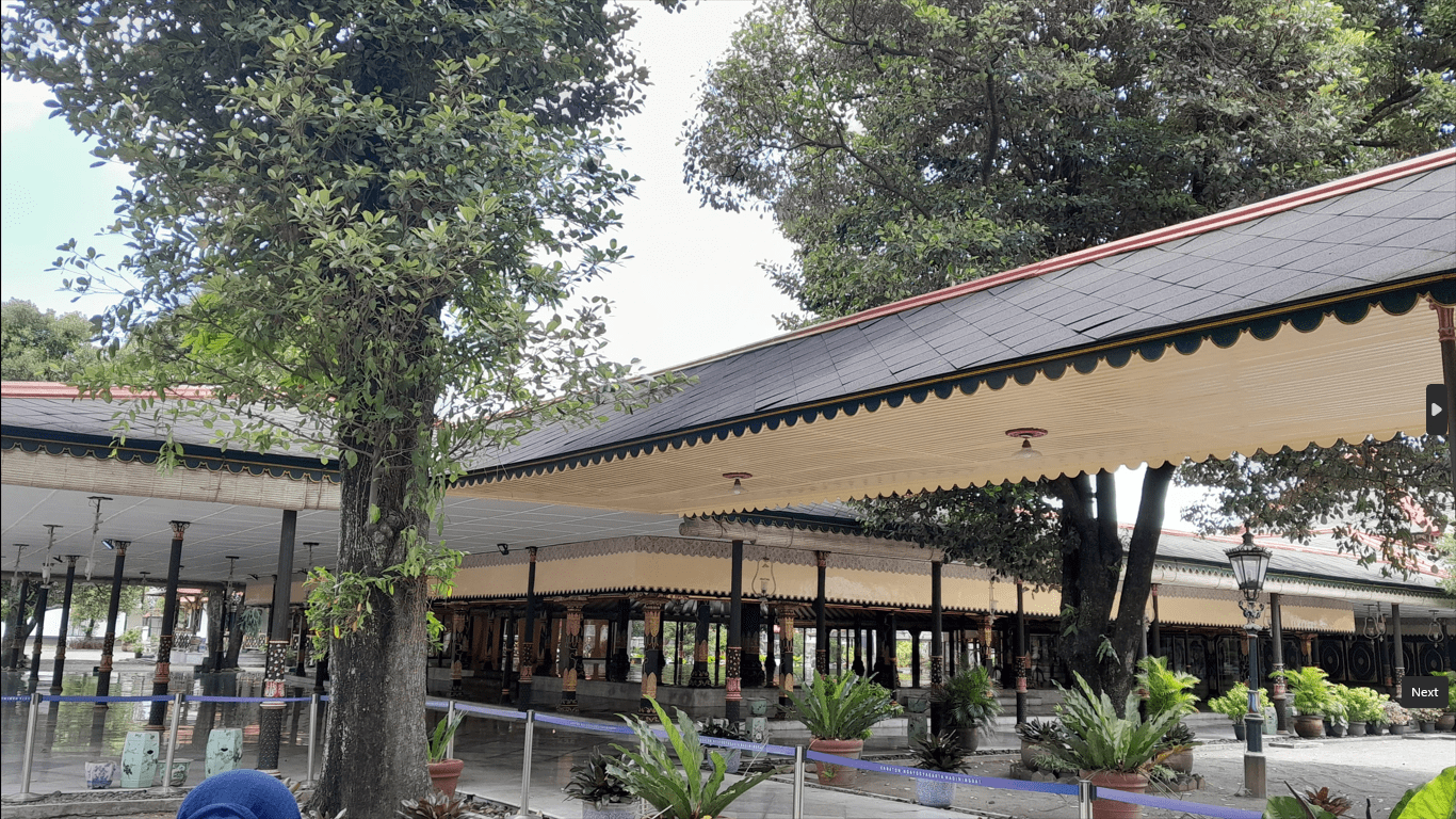 Balai kencana tempat menyambut tamu dan melangsungkan acara pernikahan serta acara-acara besar lainnya