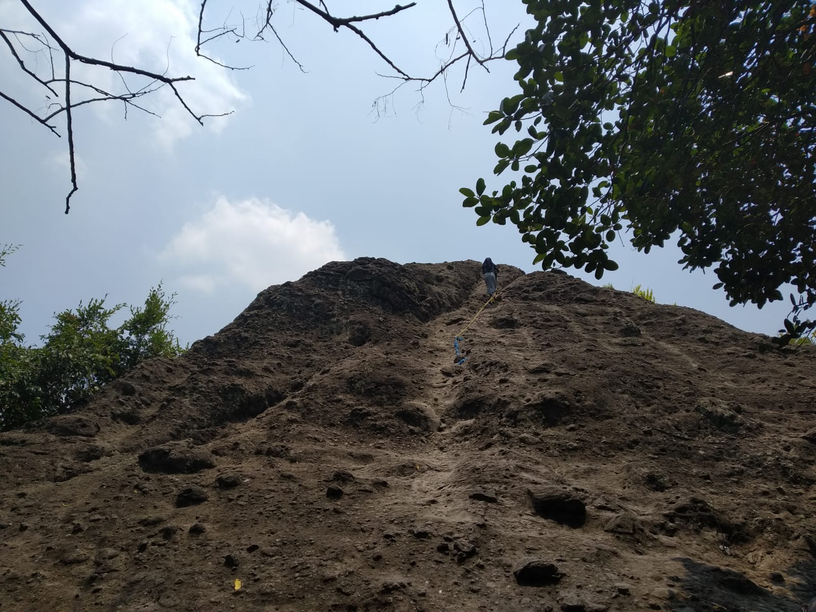 Puncak Batu Belah