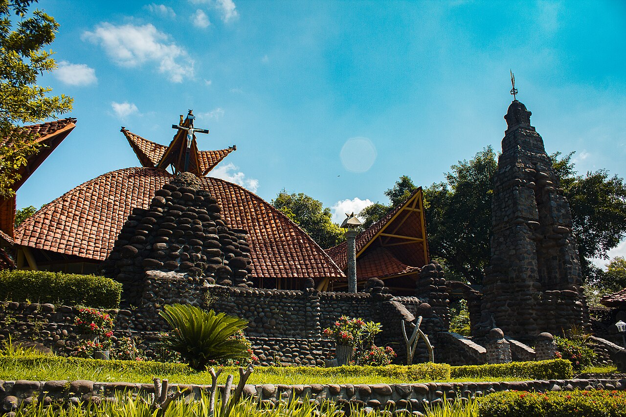 Gereja Ikonik_Gereja Pohsarang