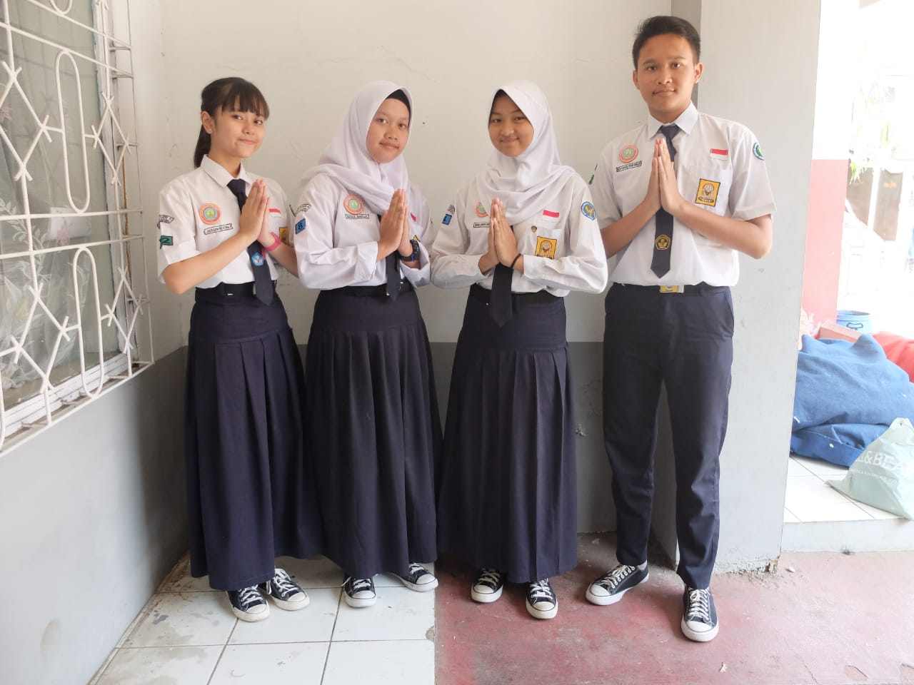 Pakaian Seragam SMP