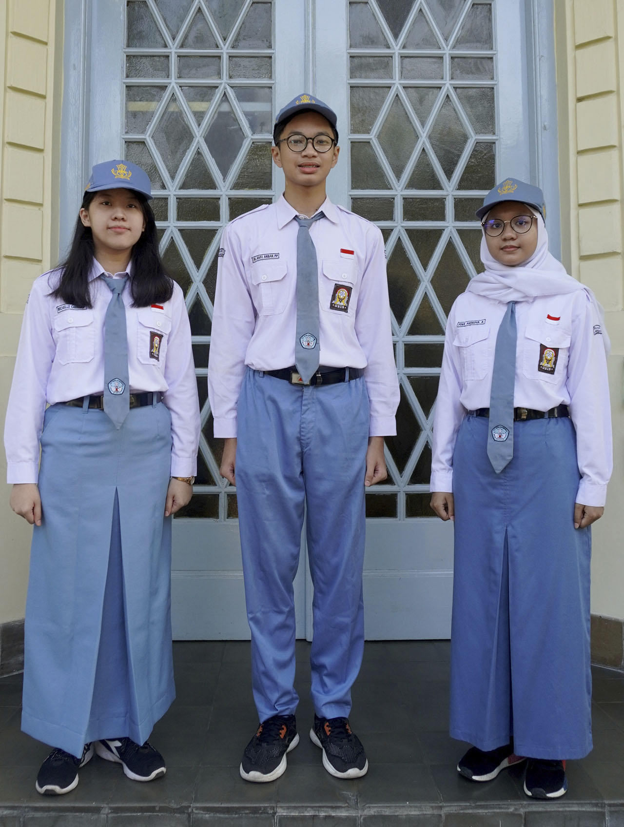 Pakaian Seragam SMA