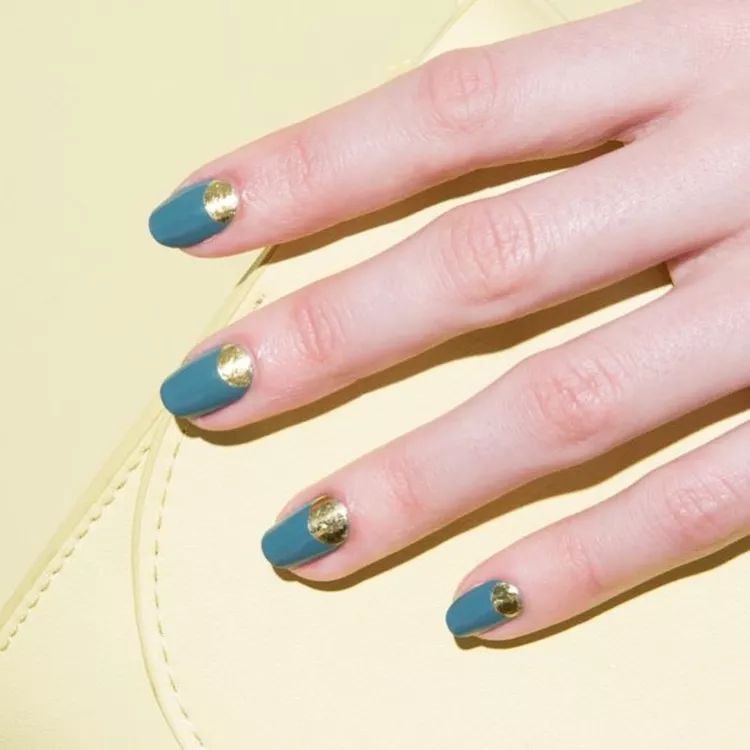 © @PAINTBOXNAILS / INSTAGRAM