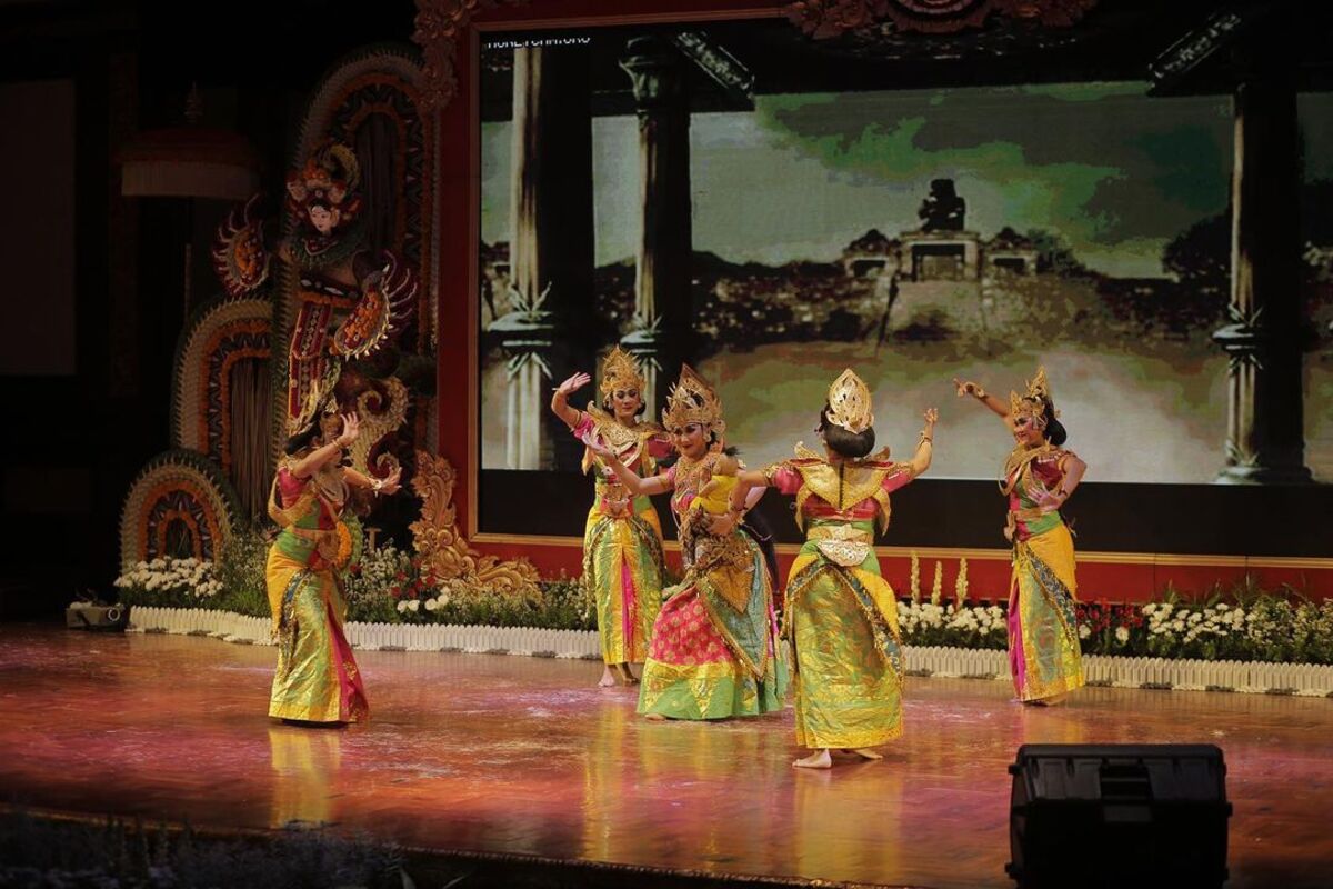 Pertunjukkan Sanggar Gita Mahardika