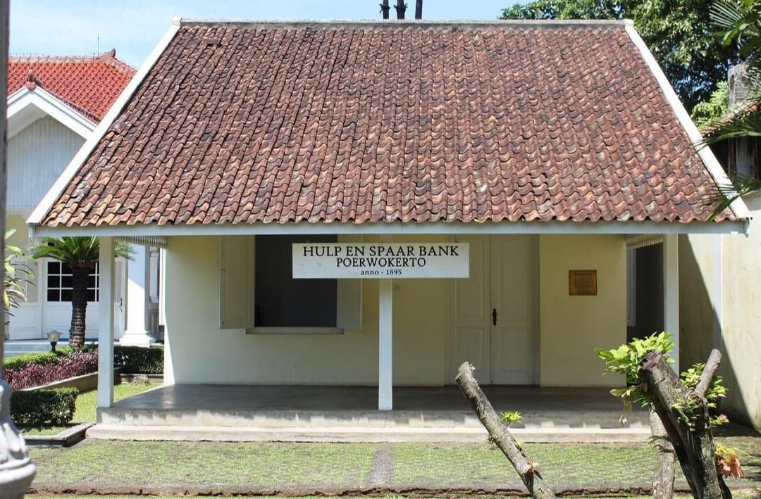 Replika Bank BRI pada awal pembentukan di museum BRI Purwokerto
