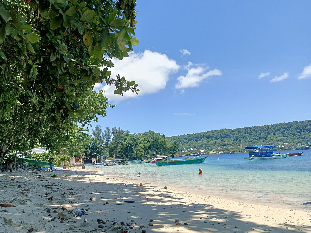 wisata pantai Raja Ampat