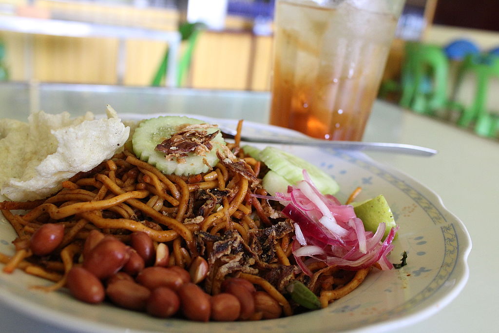 gambar makanan tradisional indonesia - mie aceh