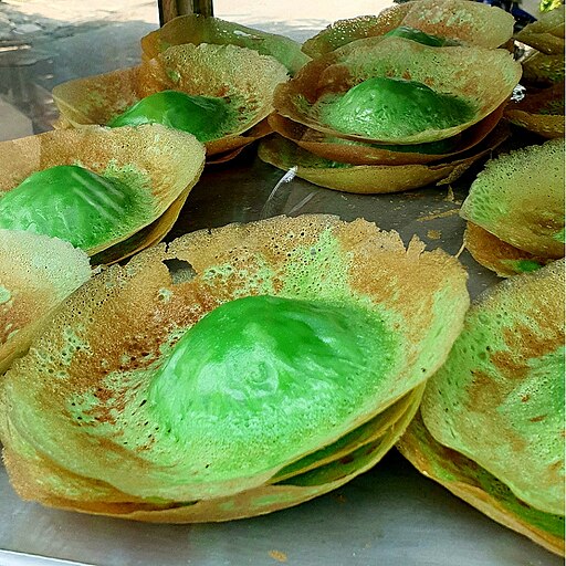 Kue Ape (Wikimedia Commons/ ChokyAndri)