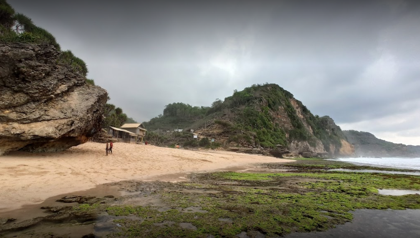 fasilitas di pantai seruni gunung kidul