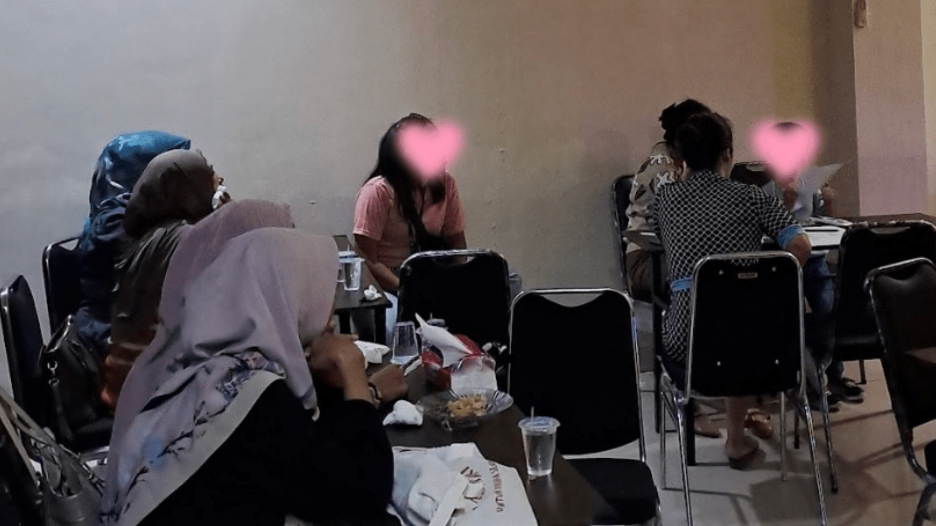 Kegiatan nonton film bersama