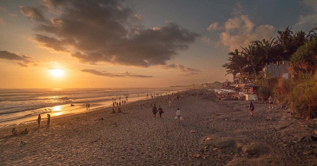 Pantai Canggu | Sumber: gotravelaindonesia.com