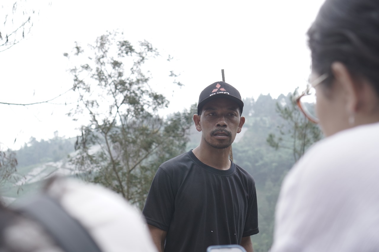 Kunjungan pada Petani Kopi Desa Anggrasmanis