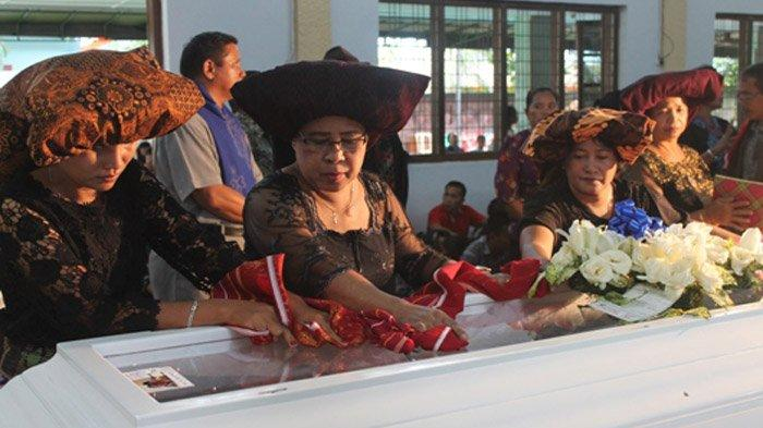 Upacara Kematian | Sumber: medan.tribunnews.com