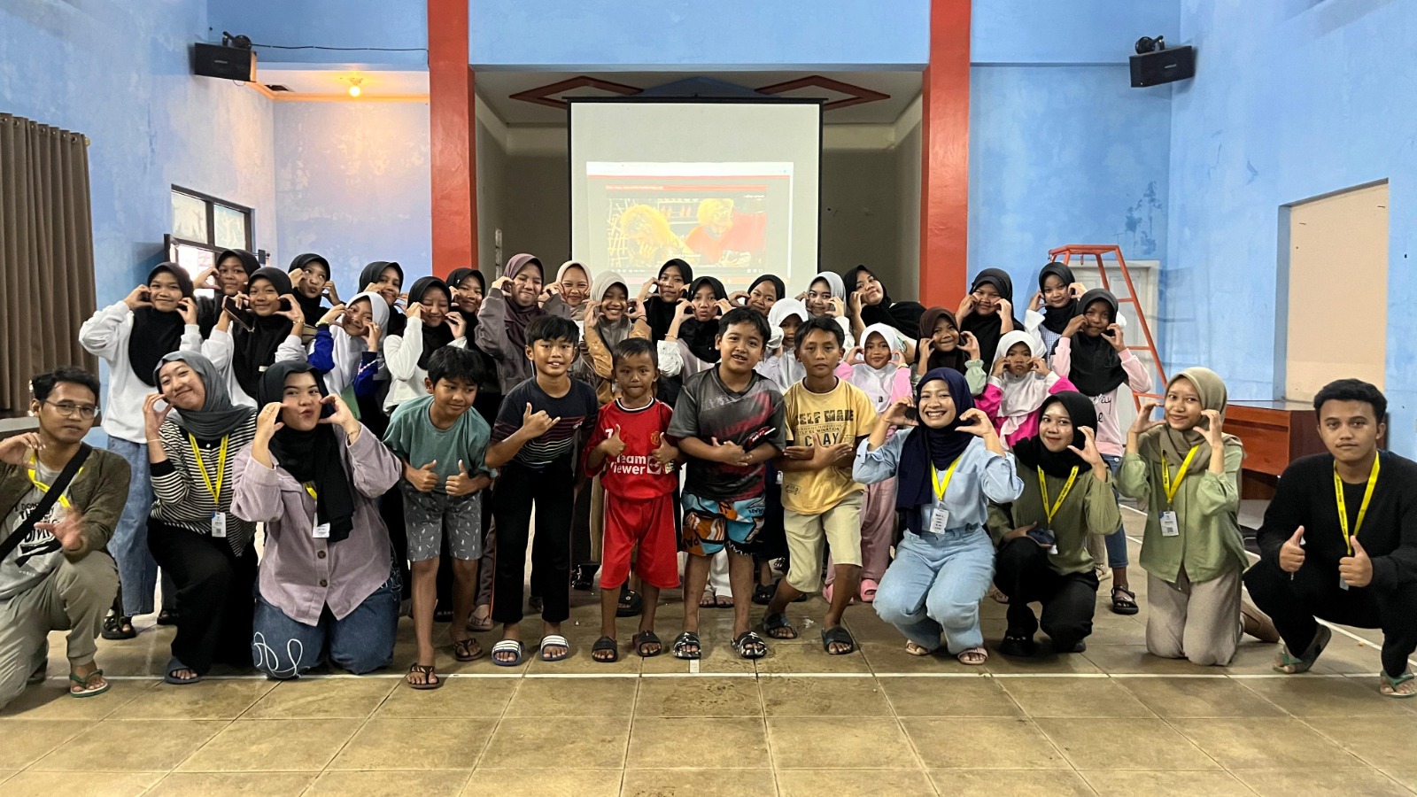 Menonton Film Prancis | Sumber foto: Dokumentasi Pribadi