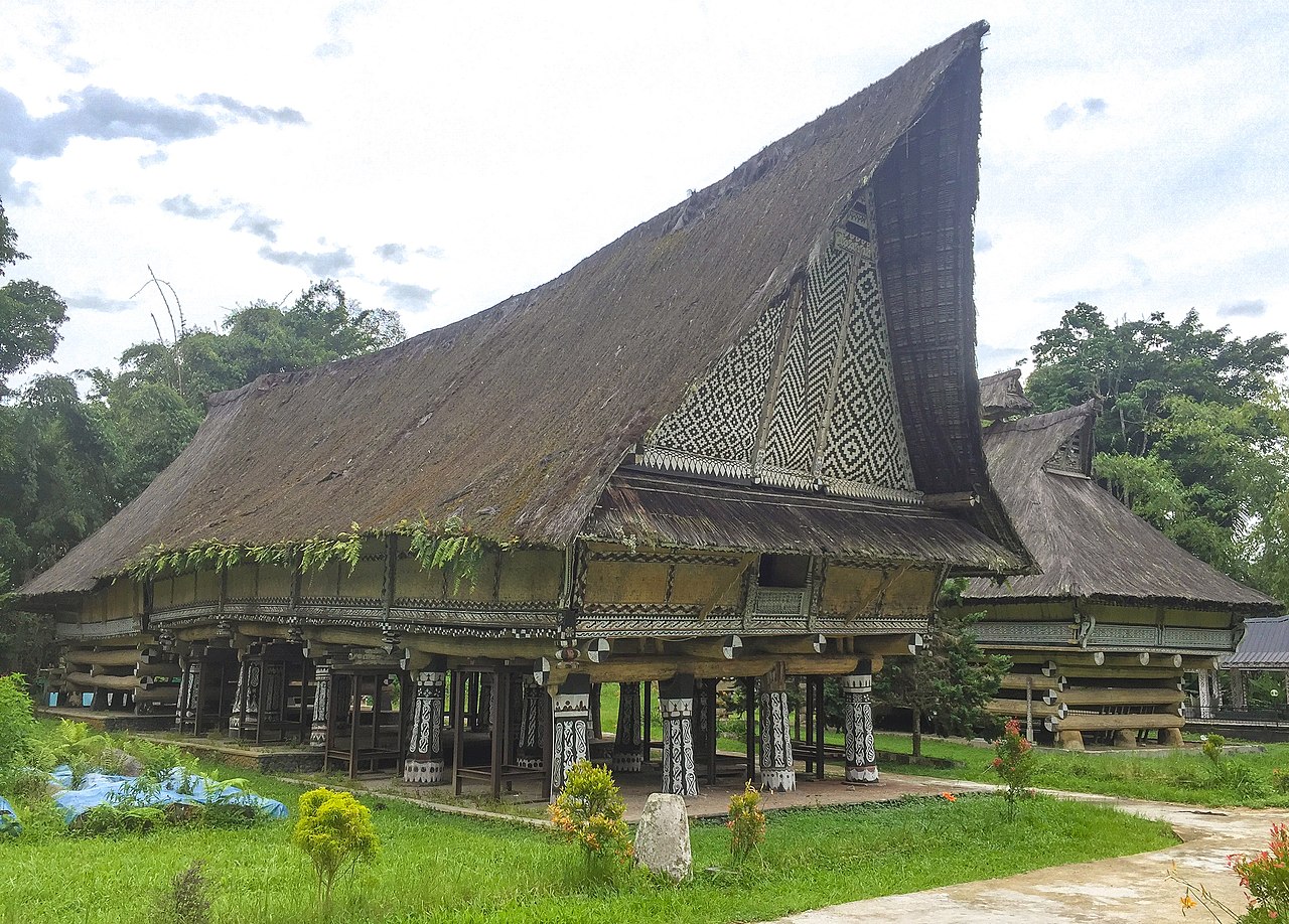 Rumah Bolon Suku Batak