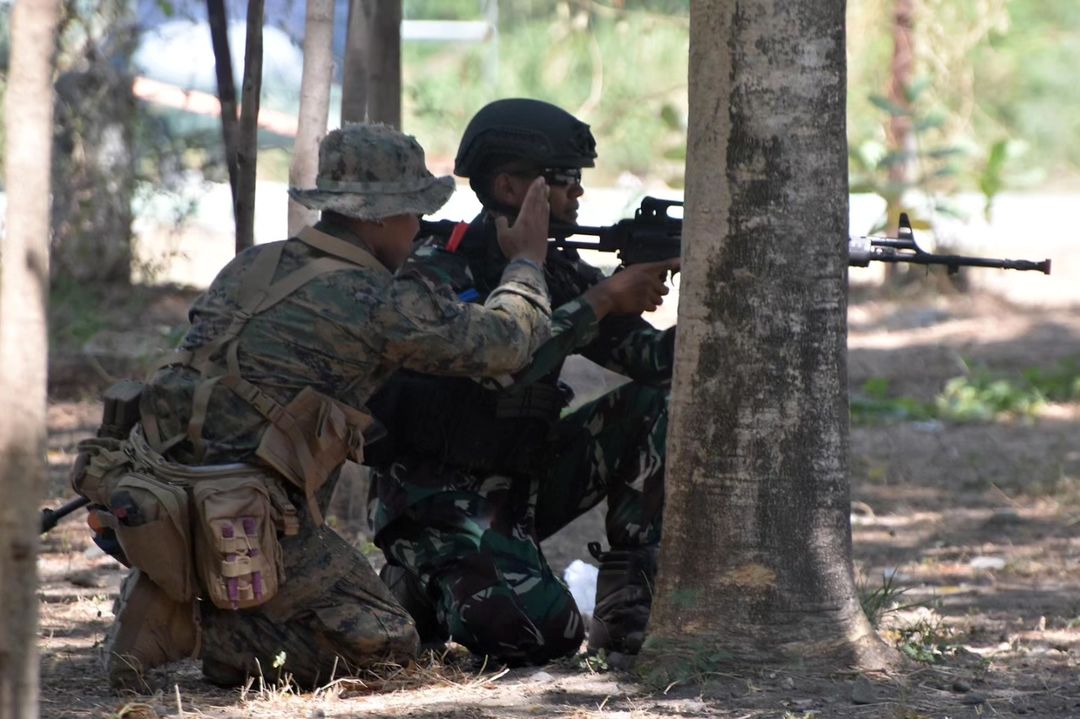 Latihan bersama TNI AL dengan Tentara Amerika Serikat | Marinir TNI AL on Instagram