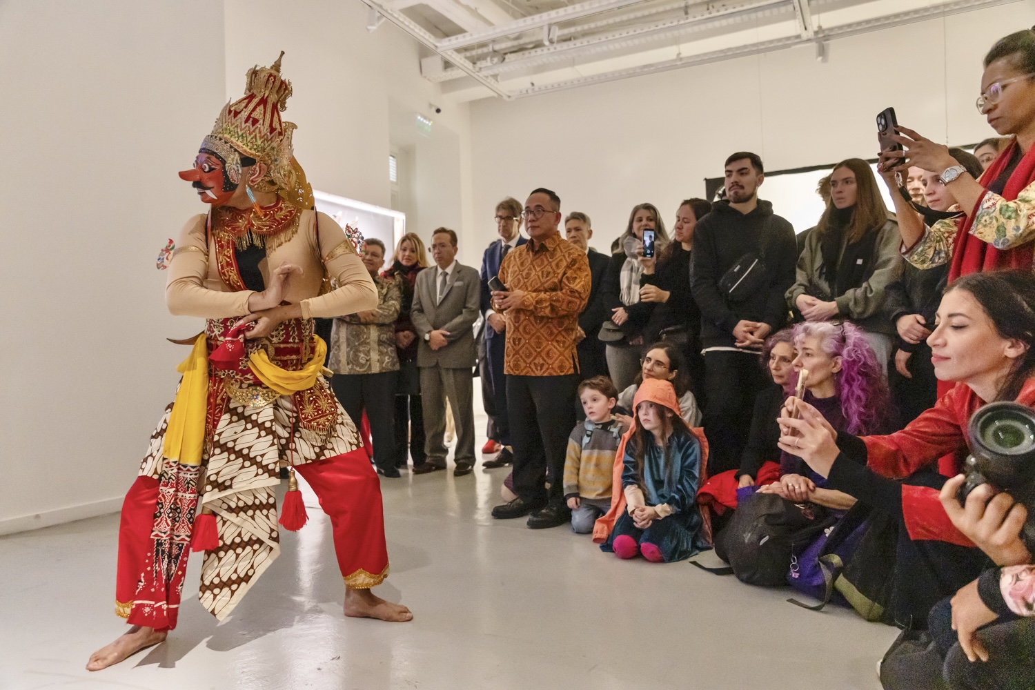 Penampilan tari tradisional Indonesia | Kemlu RI oleh Mariana Poggio
