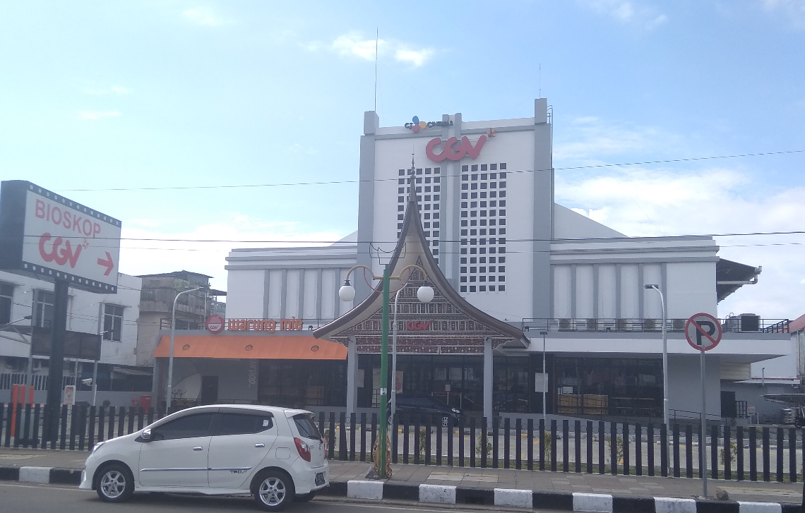 Bioskop CGV Raya Padang saat ini | Wikimedia Commons/Ahsanuz Zikri