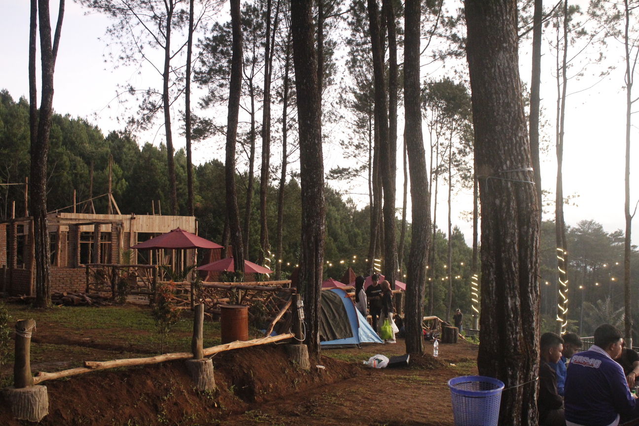 Camping Ground Bagarurung dengan keindahan alamnya