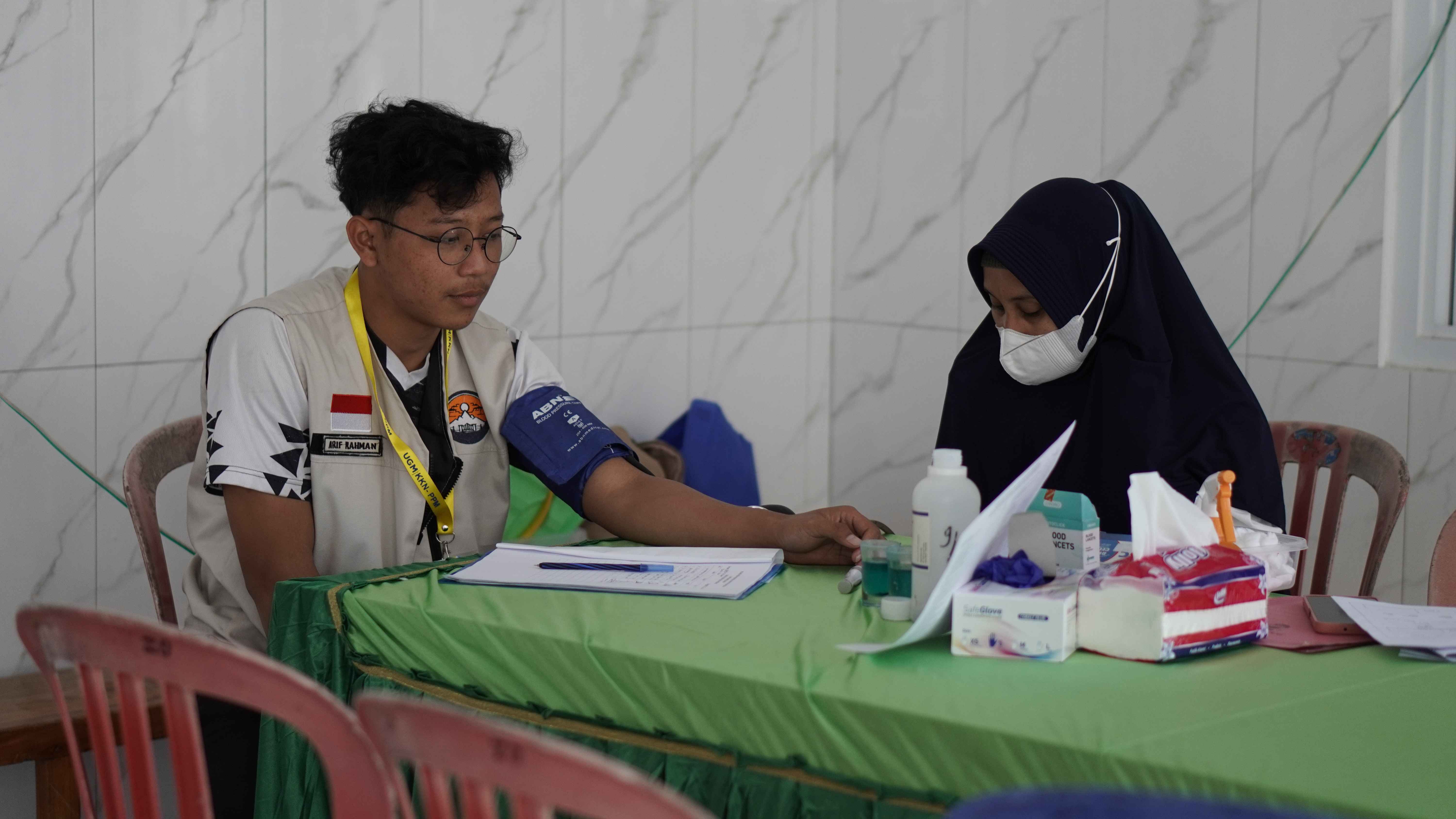 Kegiatan Donor Darah KKN-PPM UGM x PMI Kabupaten Magetan