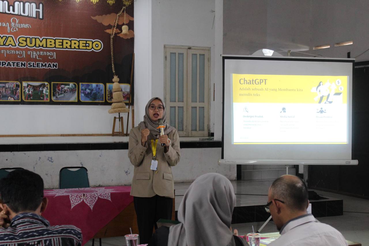 (Sosialisasi Penggunaan Software ChatGPT, Canva, dan CapCut | Sumber: Dokumentasi Pribadi, 2024)