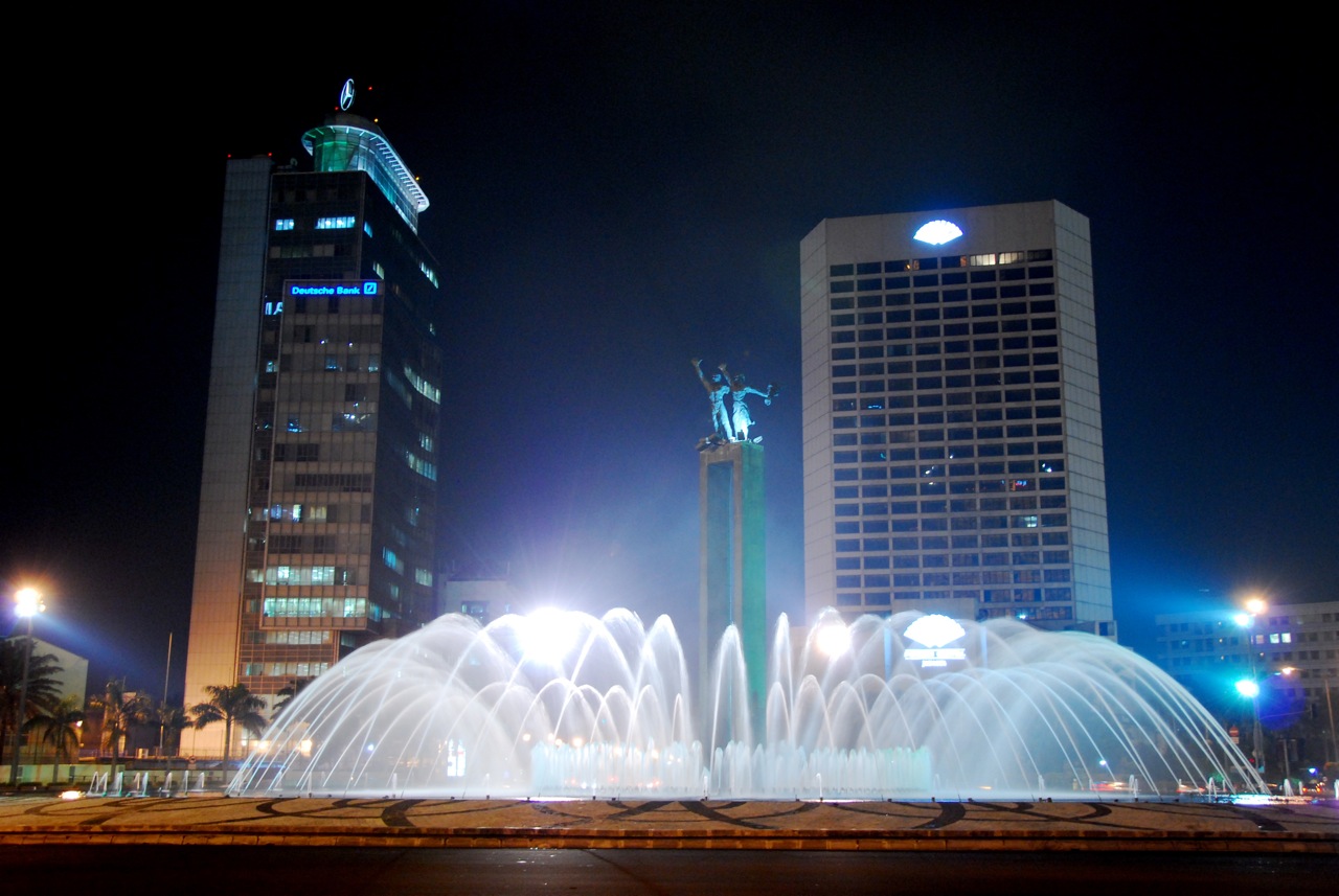 Bundaran HI, Air Mancur Selamat Datang (Foto: Panoramio.com)