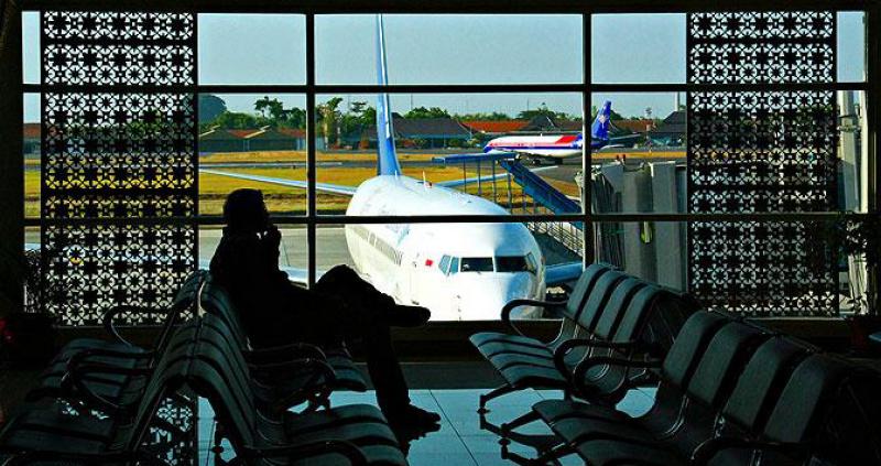 Waiting Room Bandara Adisumarmo (sumber: adisumarmo-airport.com)