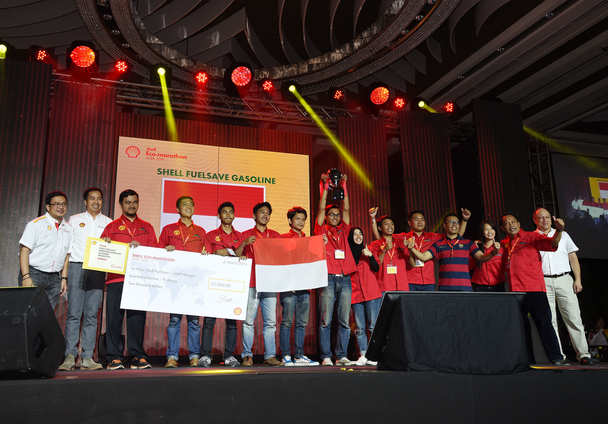 Tim Nakoela dengan Keris RVII juga berhasil menjadi juara di kategori Prototype Gasoline (Jinggo Montenejo/AP Images for Shell)
